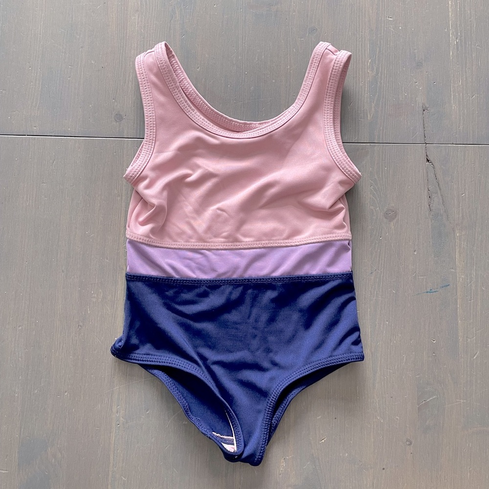4/$15🌸 2T One piece bathing suit, swimsuit